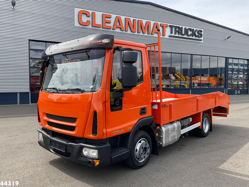 Iveco Eurocargo 80EL16 Euro 6 Autotransporter met oprijrampen Just 133.305 km! - Truk pengangkut mobil: gambar 2 Iveco Eurocargo 80EL16 Euro 6 Autotransporter met oprijrampen Just 133.305 km! - Truk pengangkut mobil: gambar 2
