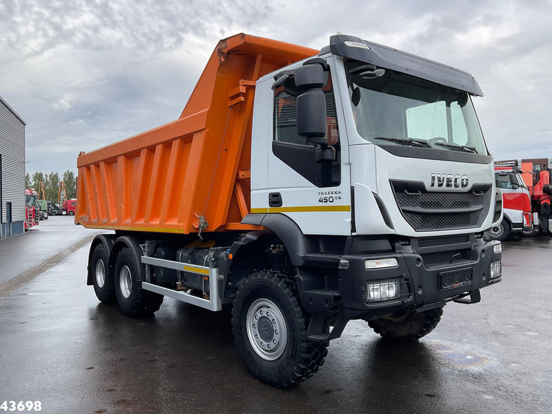 Iveco Trakker AD260TW450 6x6 Euro 6 Manual Full steel Just 25.974 km! - Truk jungkit: gambar 3 Iveco Trakker AD260TW450 6x6 Euro 6 Manual Full steel Just 25.974 km! - Truk jungkit: gambar 3