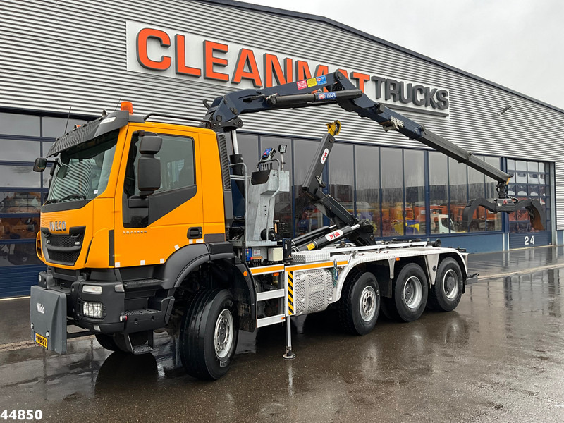 Iveco Trakker AD380T41W 8x6 Euro 6 HMF 19 Tonmeter Z-kraan - Hook lift, Truk derek: gambar 1 Iveco Trakker AD380T41W 8x6 Euro 6 HMF 19 Tonmeter Z-kraan - Hook lift, Truk derek: gambar 1