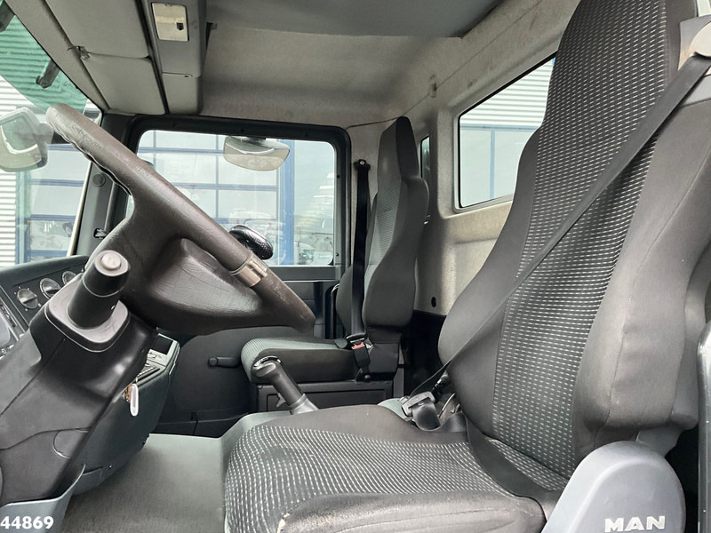 Truk derek MAN TGM 15.290 Klaas 35 meter Dachdecker Kran: gambar 13 Truk derek MAN TGM 15.290 Klaas 35 meter Dachdecker Kran: gambar 13