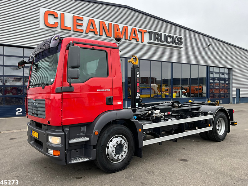 MAN TGM 18.280 Multilift 21 Ton haakarmsysteem Just 25.790 km! - Hook lift: gambar 2 MAN TGM 18.280 Multilift 21 Ton haakarmsysteem Just 25.790 km! - Hook lift: gambar 2
