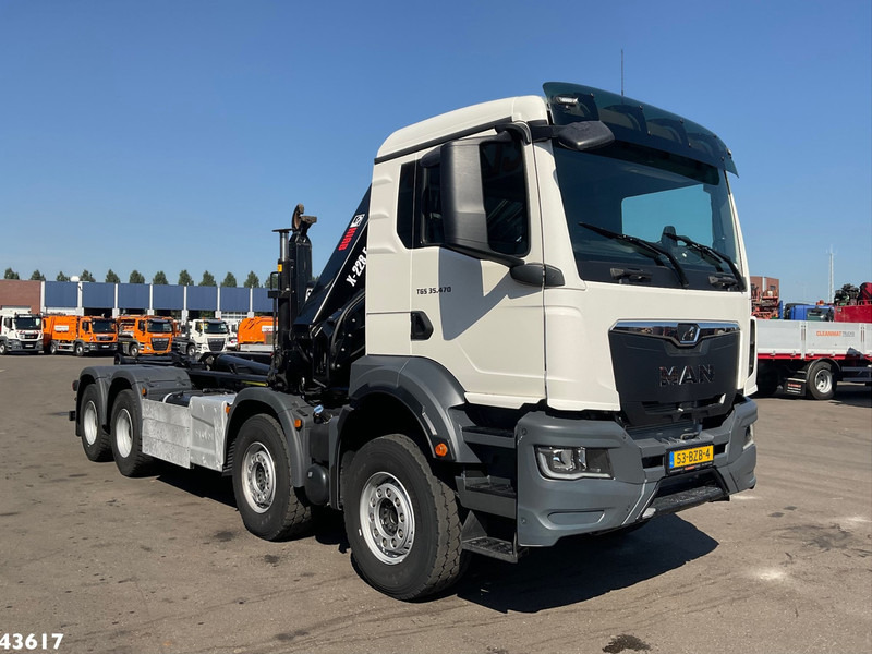MAN TGS 32.470 8x4 Euro 6 Hiab 22 Tonmeter laadkraan Just 68.765 Km! - Hook lift: gambar 5 MAN TGS 32.470 8x4 Euro 6 Hiab 22 Tonmeter laadkraan Just 68.765 Km! - Hook lift: gambar 5