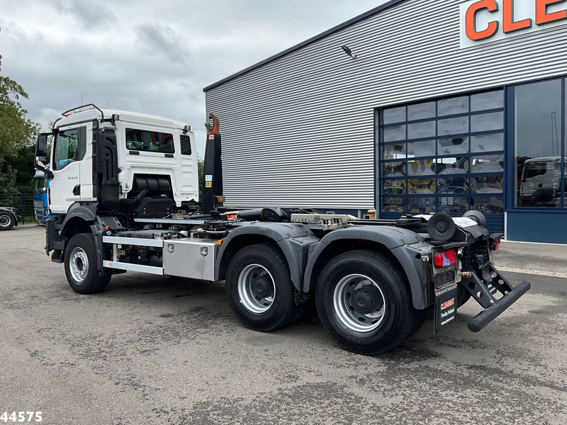 MAN TGS 33.470 6x4 Euro 6 Full Steel AJK 20 Ton haakarmsysteem - Hook lift: gambar 4 MAN TGS 33.470 6x4 Euro 6 Full Steel AJK 20 Ton haakarmsysteem - Hook lift: gambar 4