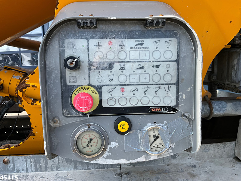 Truk pompa beton MAN TGS 35.440 Euro 6 10x4 CIFA 12m³ Mixer + CIFA pump Just 200.228 km!: gambar 17