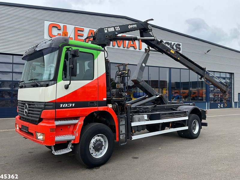 Mercedes-Benz Actros 1931 AK 4x4 Hiab 12 Tonmeter laadkraan - Hook lift, Truk derek: gambar 1 Mercedes-Benz Actros 1931 AK 4x4 Hiab 12 Tonmeter laadkraan - Hook lift, Truk derek: gambar 1