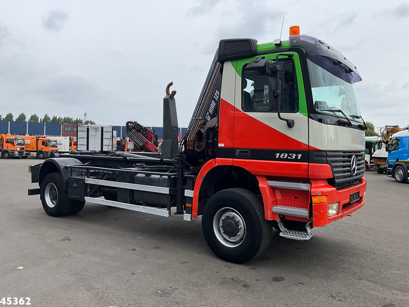 Mercedes-Benz Actros 1931 AK 4x4 Hiab 12 Tonmeter laadkraan - Hook lift, Truk derek: gambar 3 Mercedes-Benz Actros 1931 AK 4x4 Hiab 12 Tonmeter laadkraan - Hook lift, Truk derek: gambar 3