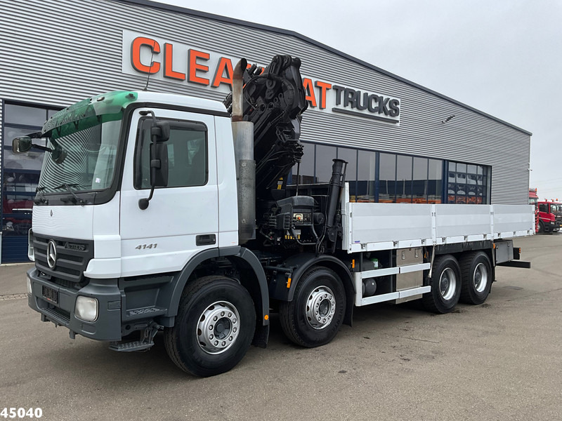 Mercedes-Benz Actros 4141 8x4 manual Hiab 32 Tonmeter laadkraan + Fly-jib - Truk derek: gambar 2 Mercedes-Benz Actros 4141 8x4 manual Hiab 32 Tonmeter laadkraan + Fly-jib - Truk derek: gambar 2