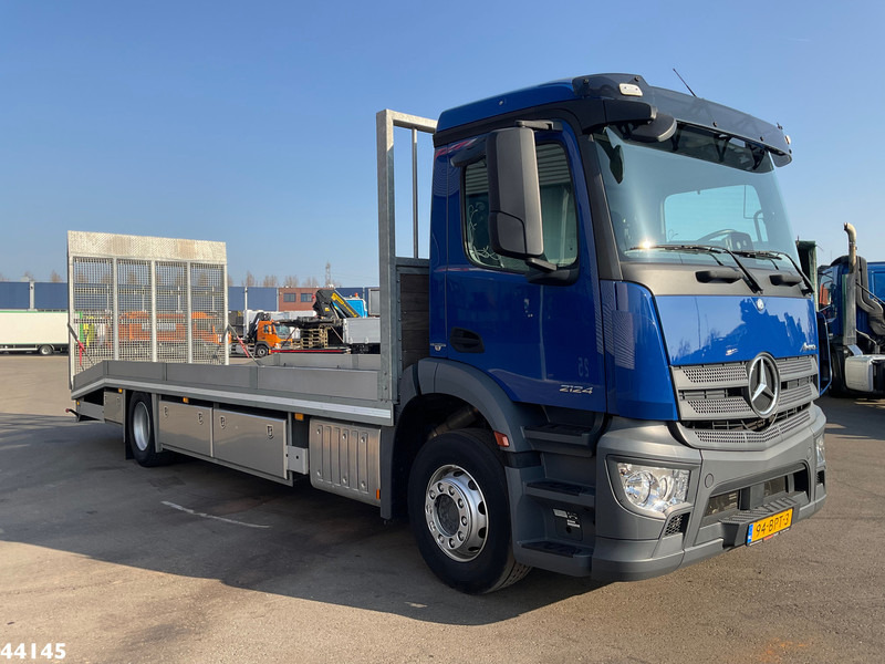 Mercedes-Benz Antos 2124 Hydraulische oprijramp Just 31.346 km! - Truk pengangkut mobil: gambar 5 Mercedes-Benz Antos 2124 Hydraulische oprijramp Just 31.346 km! - Truk pengangkut mobil: gambar 5