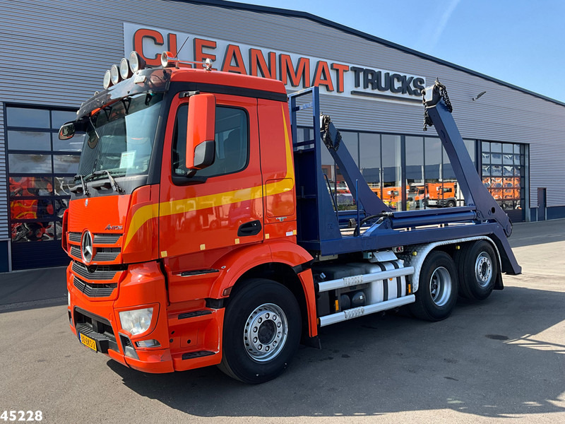Mercedes-Benz Antos 2542 6x2 Euro 6 Hyva 18 portaalarmsysteem - Truk skip loader: gambar 2 Mercedes-Benz Antos 2542 6x2 Euro 6 Hyva 18 portaalarmsysteem - Truk skip loader: gambar 2