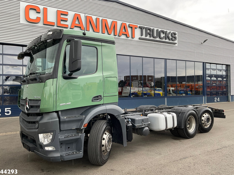 Mercedes-Benz Antos 2545 Euro 6 Chassis Cabine - Truk sasis: gambar 1 Mercedes-Benz Antos 2545 Euro 6 Chassis Cabine - Truk sasis: gambar 1