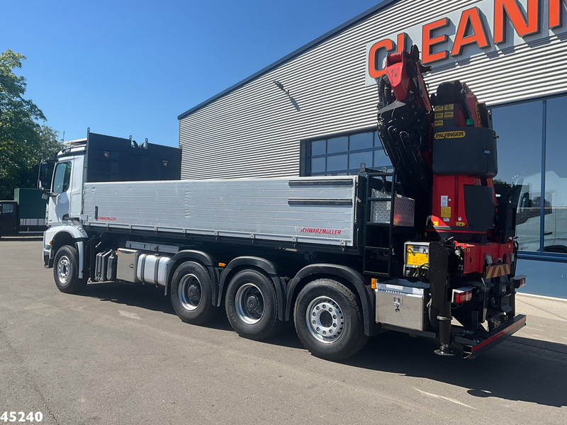 Truk derek Mercedes-Benz Arocs 3251 8x4 Euro 6 Retarder Palfinger 34 Tonmeter laadkraan + Fly-Jib Just 146.766 km!: gambar 7