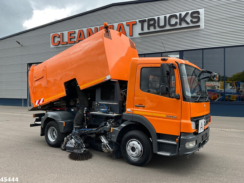 Mercedes-Benz Atego 1018 Brock Left and right sweeper Just 141.848 km! - Penyapu jalan: gambar 1 Mercedes-Benz Atego 1018 Brock Left and right sweeper Just 141.848 km! - Penyapu jalan: gambar 1