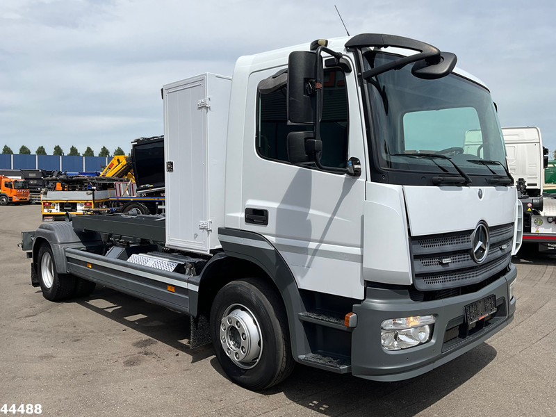 Mercedes-Benz Atego 1218 Euro 6 Manual 7 Ton haakarmsysteem - Hook lift: gambar 3 Mercedes-Benz Atego 1218 Euro 6 Manual 7 Ton haakarmsysteem - Hook lift: gambar 3