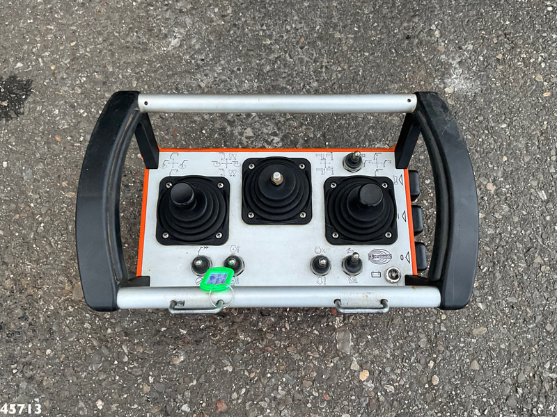 Leasing Mercedes-Benz Axor 2529 Atlas 12 Tonmeter laadkraan Just 86.058 km! Mercedes-Benz Axor 2529 Atlas 12 Tonmeter laadkraan Just 86.058 km!: gambar 10