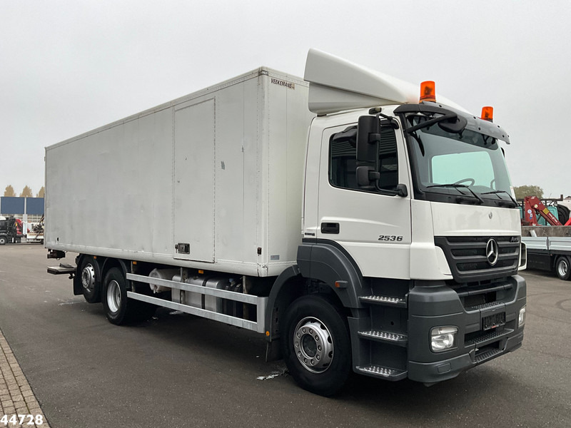 Mercedes-Benz Axor 2636 6x2 Dhollandia laadklep Just 265.901 km! - Truk box: gambar 4 Mercedes-Benz Axor 2636 6x2 Dhollandia laadklep Just 265.901 km! - Truk box: gambar 4