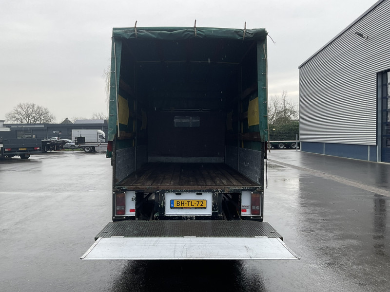 Mercedes-Benz Vario 812 D Manual - Truk dengan terpal samping: gambar 3 Mercedes-Benz Vario 812 D Manual - Truk dengan terpal samping: gambar 3