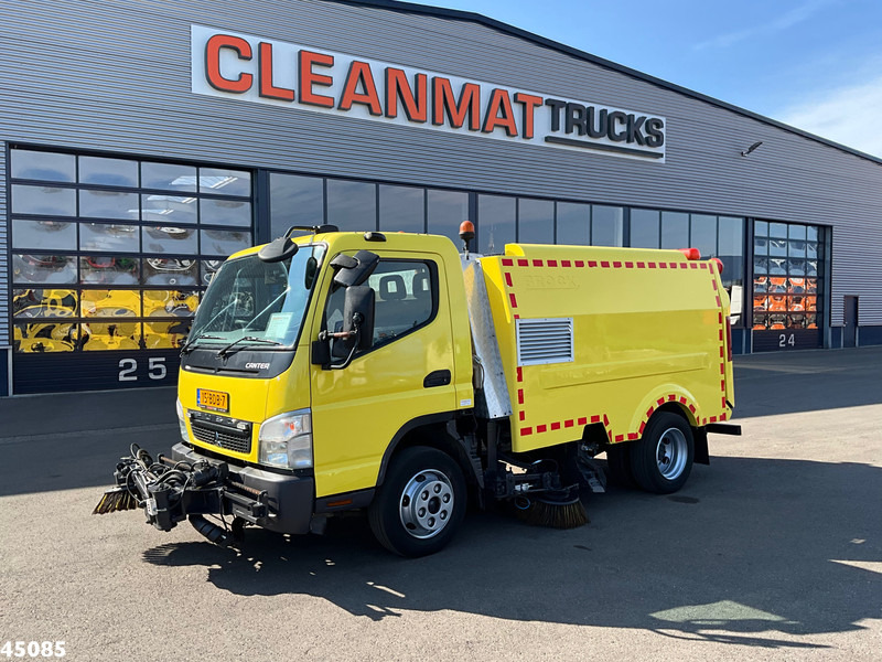 Mitsubishi Canter 7C15 Brock sweeper Just 94.095 km! - Penyapu jalan: gambar 3 Mitsubishi Canter 7C15 Brock sweeper Just 94.095 km! - Penyapu jalan: gambar 3