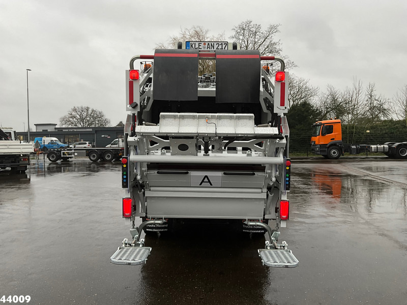 Mitsubishi Canter 9C18 Zoeller 7m³ - Truk sampah: gambar 4 Mitsubishi Canter 9C18 Zoeller 7m³ - Truk sampah: gambar 4