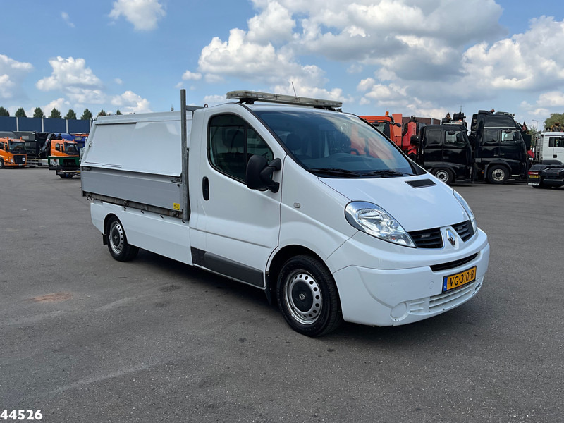 Renault Trafic 2.0 dCi Veeg-vuil kipper - Truk sampah: gambar 5 Renault Trafic 2.0 dCi Veeg-vuil kipper - Truk sampah: gambar 5