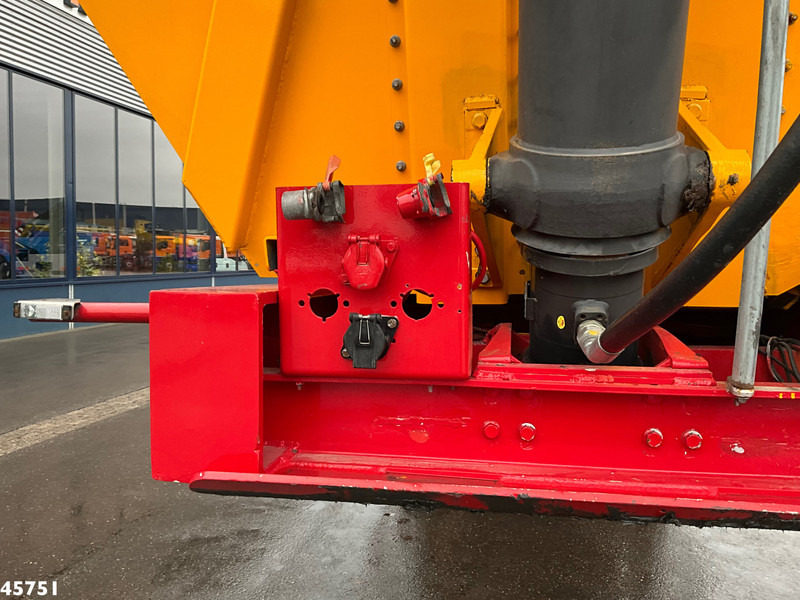 DAF FTG XF 530 6x2 Euro 6 ZF Intarder Kiphydrauliek + OVA 2-assige kipoplegger 32m³ - Tractor head: gambar 4 DAF FTG XF 530 6x2 Euro 6 ZF Intarder Kiphydrauliek + OVA 2-assige kipoplegger 32m³ - Tractor head: gambar 4