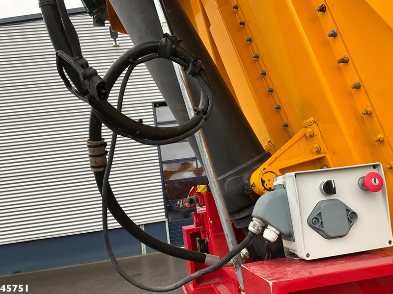 DAF FTG XF 530 6x2 Euro 6 ZF Intarder Kiphydrauliek + OVA 2-assige kipoplegger 32m³ - Tractor head: gambar 5 DAF FTG XF 530 6x2 Euro 6 ZF Intarder Kiphydrauliek + OVA 2-assige kipoplegger 32m³ - Tractor head: gambar 5