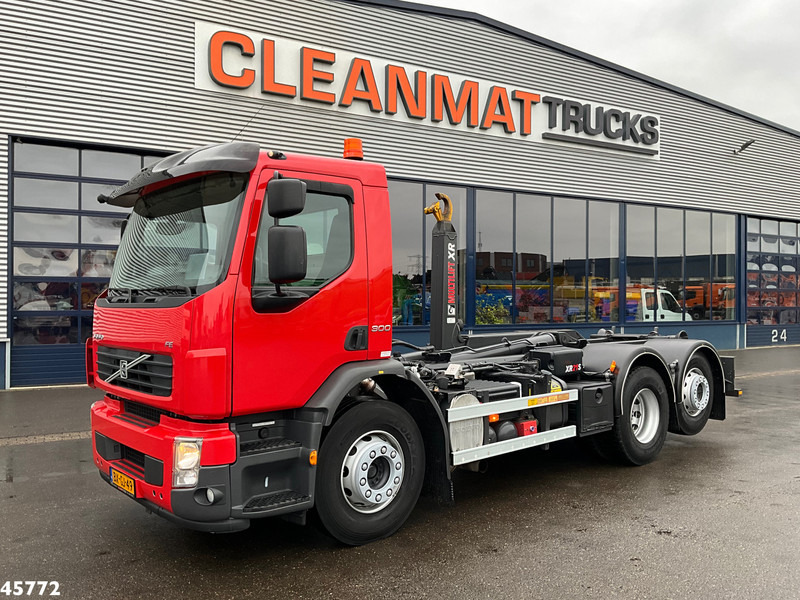 Volvo FE 300 Multilift 21 Ton haakarmsysteem Just 25.868 km! Like New! - Hook lift: gambar 2 Volvo FE 300 Multilift 21 Ton haakarmsysteem Just 25.868 km! Like New! - Hook lift: gambar 2