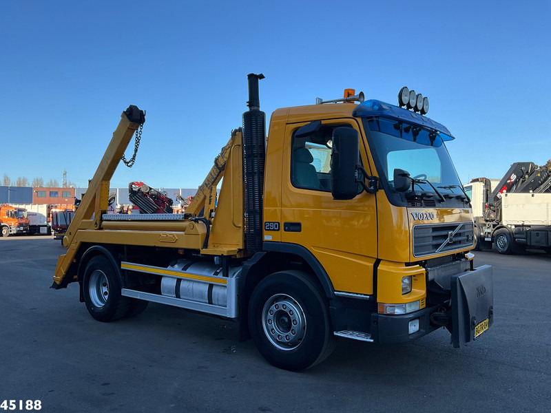 Volvo FM 290 Full Steel Manual 12 Ton portaalarmsysteem - Truk skip loader: gambar 5 Volvo FM 290 Full Steel Manual 12 Ton portaalarmsysteem - Truk skip loader: gambar 5