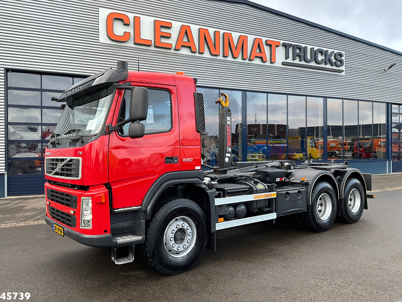 Volvo FM 330 6x4 Hiab 21 Ton haakarmsysteem Just 35.598 Km! - Hook lift: gambar 2 Volvo FM 330 6x4 Hiab 21 Ton haakarmsysteem Just 35.598 Km! - Hook lift: gambar 2