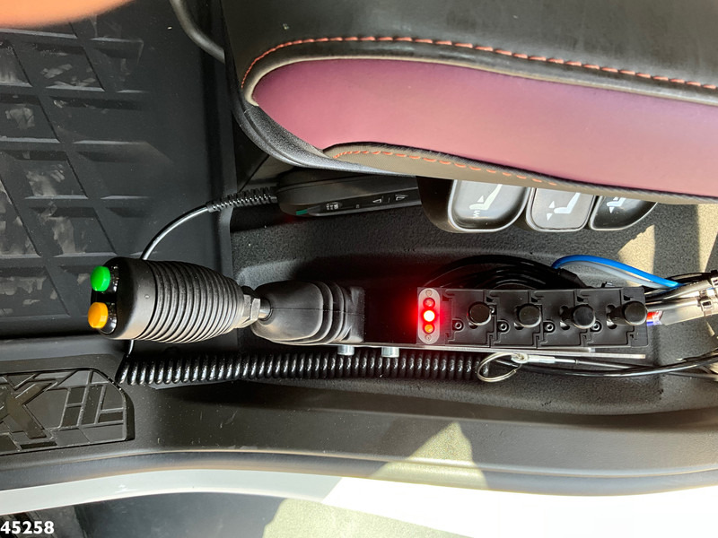 Hook lift Volvo FMX 430 6x4 VDL 21 Ton haakarmsysteem: gambar 18 Hook lift Volvo FMX 430 6x4 VDL 21 Ton haakarmsysteem: gambar 18