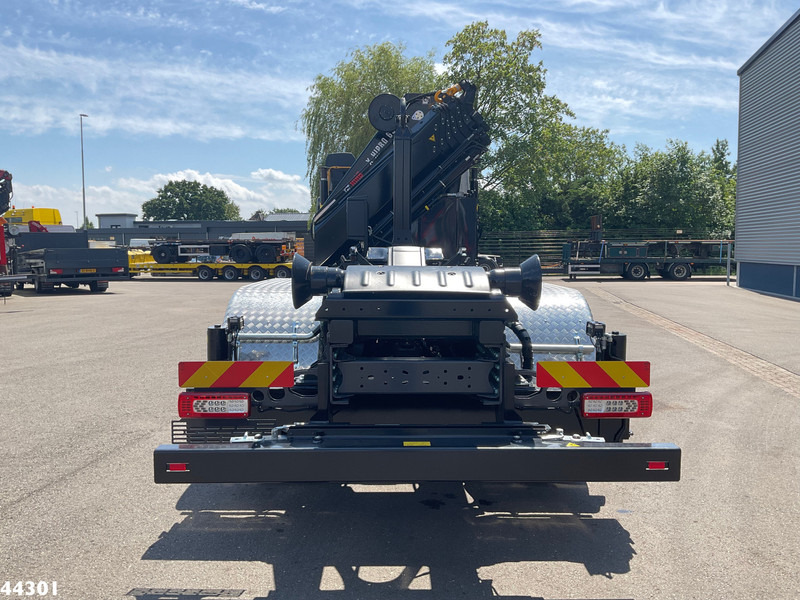 Volvo FMX 500 8x4 Euro 6 Hiab 65 Tonmeter laadkraan + Multilift 25 Ton haakarmsysteem NEW AND UNUSED! - Hook lift, Truk derek: gambar 3 Volvo FMX 500 8x4 Euro 6 Hiab 65 Tonmeter laadkraan + Multilift 25 Ton haakarmsysteem NEW AND UNUSED! - Hook lift, Truk derek: gambar 3