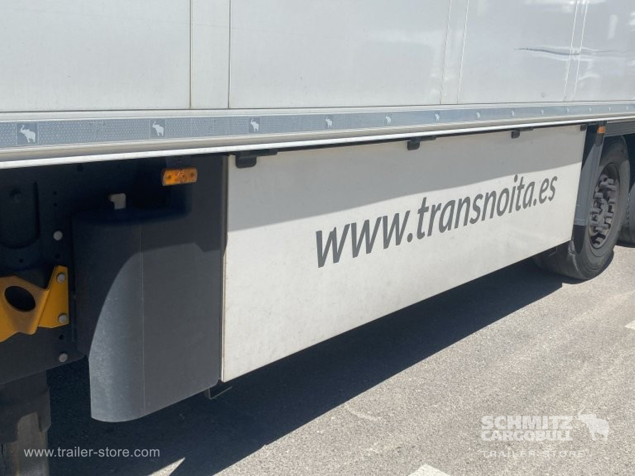 SCHMITZ Semiremolque Frigo Standard - Semi-trailer isotermal: gambar 2 SCHMITZ Semiremolque Frigo Standard - Semi-trailer isotermal: gambar 2