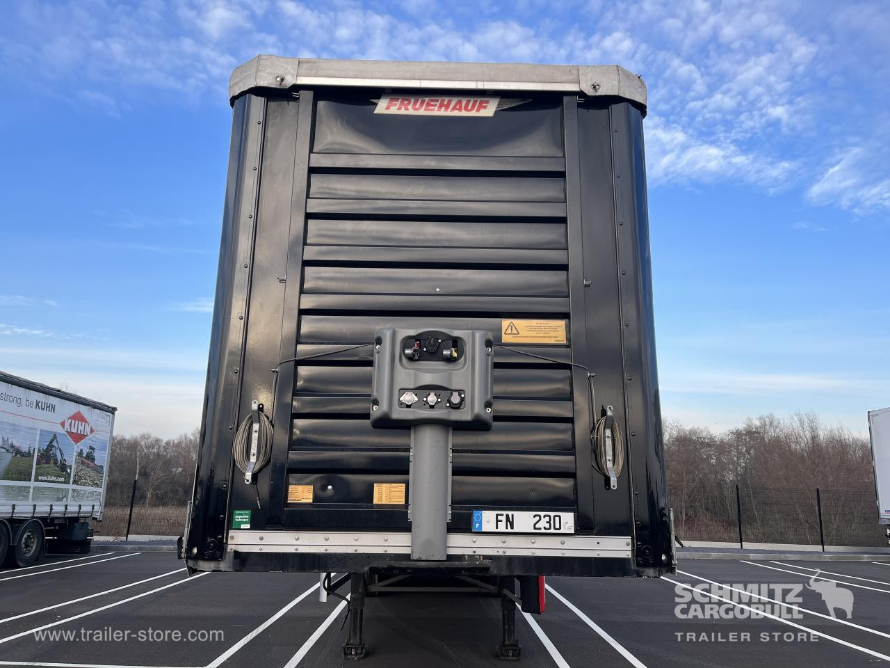 FRUEHAUF Curtainsider Standard - Semi-trailer dengan terpal samping: gambar 2 FRUEHAUF Curtainsider Standard - Semi-trailer dengan terpal samping: gambar 2