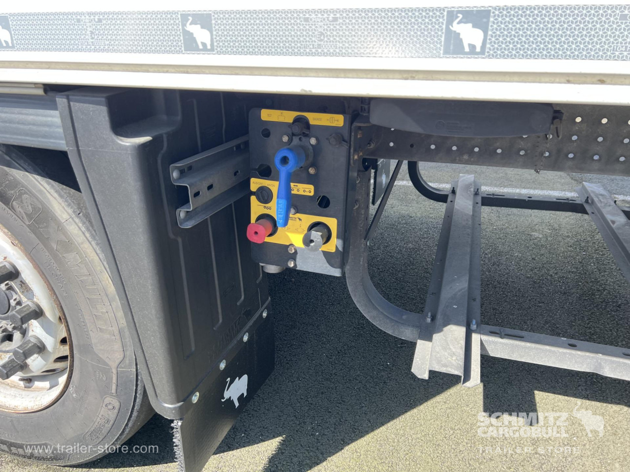 SCHMITZ Reefer Standard - Semi-trailer isotermal: gambar 2 SCHMITZ Reefer Standard - Semi-trailer isotermal: gambar 2