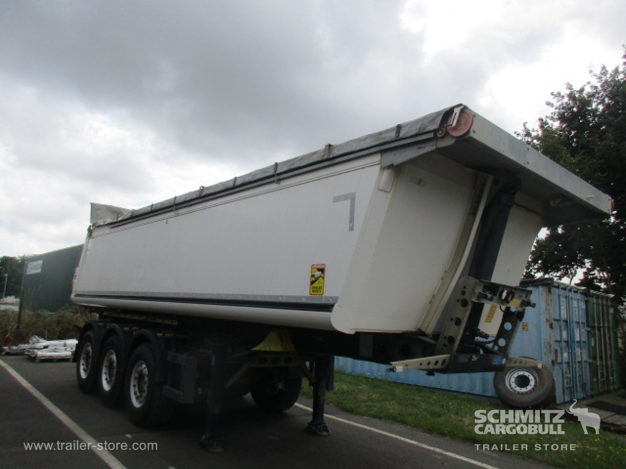SCHMITZ Tipper Alu-square sided body 24m³ - Semi-trailer jungkit: gambar 1 SCHMITZ Tipper Alu-square sided body 24m³ - Semi-trailer jungkit: gambar 1