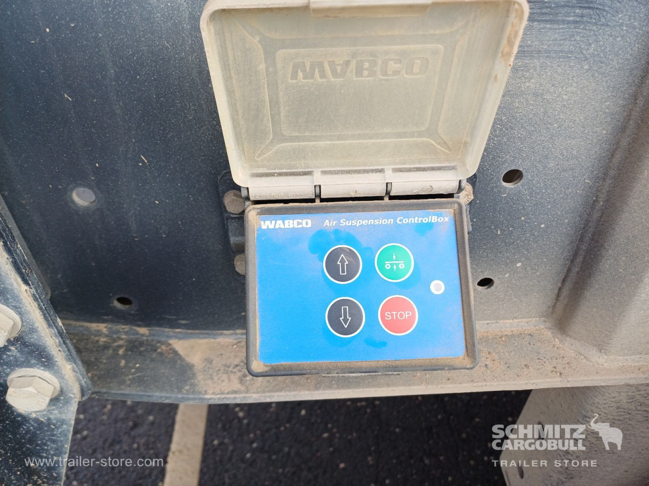 LANGENDORF Auflieger Kipper Stahlrundmulde 24m³ - Semi-trailer jungkit: gambar 4 LANGENDORF Auflieger Kipper Stahlrundmulde 24m³ - Semi-trailer jungkit: gambar 4