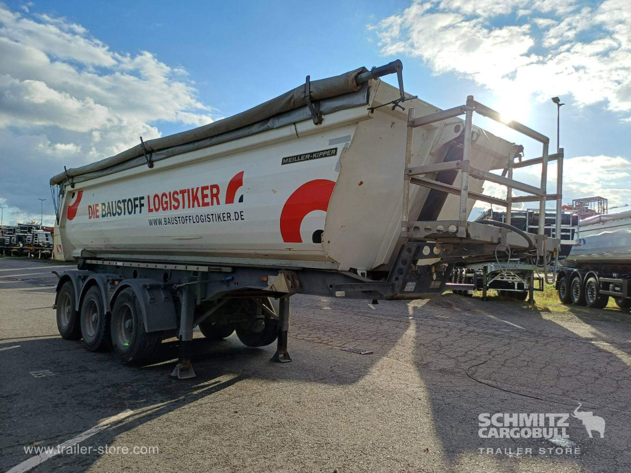MEILLER Auflieger Kipper Stahlrundmulde 26m³ - Semi-trailer jungkit: gambar 1 MEILLER Auflieger Kipper Stahlrundmulde 26m³ - Semi-trailer jungkit: gambar 1