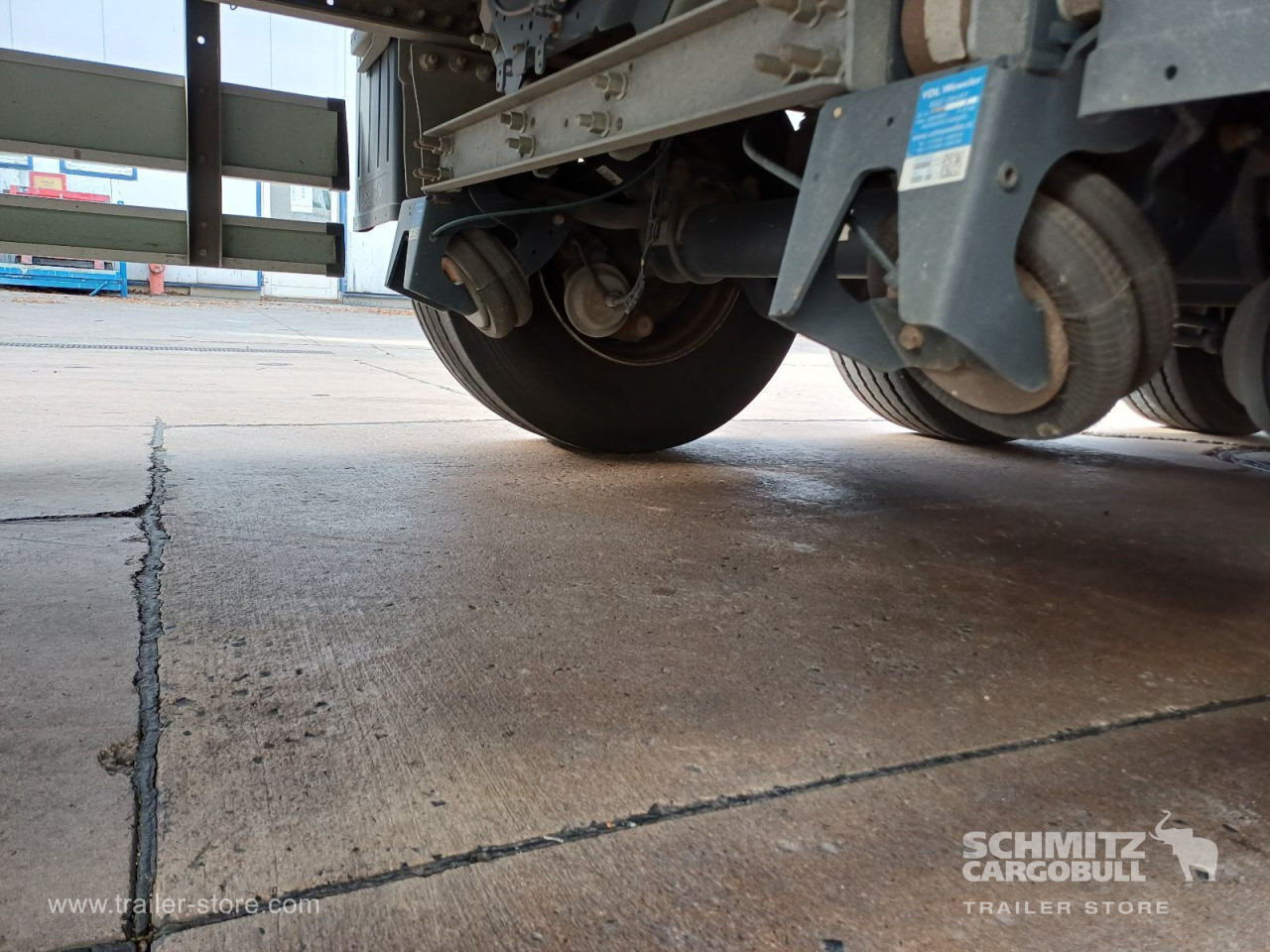 SCHMITZ Auflieger Curtainsider Standard - Semi-trailer dengan terpal samping: gambar 5 SCHMITZ Auflieger Curtainsider Standard - Semi-trailer dengan terpal samping: gambar 5