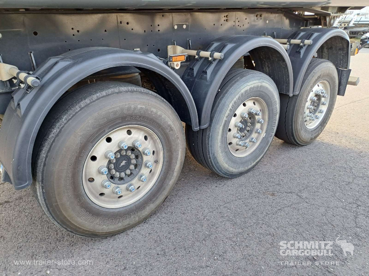 SCHMITZ Auflieger Kipper Alukastenmulde 24m³ - Semi-trailer jungkit: gambar 3 SCHMITZ Auflieger Kipper Alukastenmulde 24m³ - Semi-trailer jungkit: gambar 3