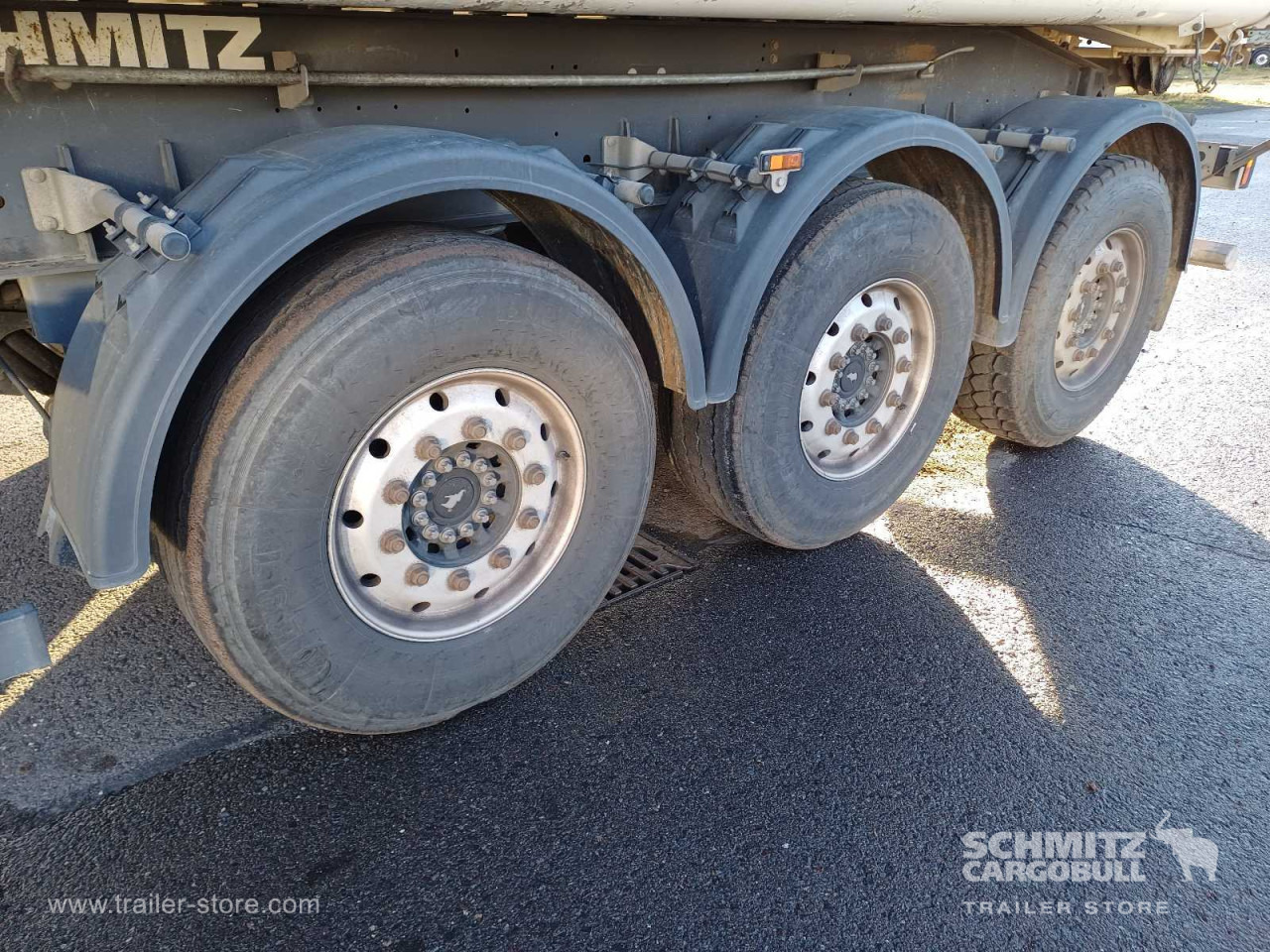 SCHMITZ Auflieger Kipper Alukastenmulde 44m³ - Semi-trailer jungkit: gambar 2 SCHMITZ Auflieger Kipper Alukastenmulde 44m³ - Semi-trailer jungkit: gambar 2