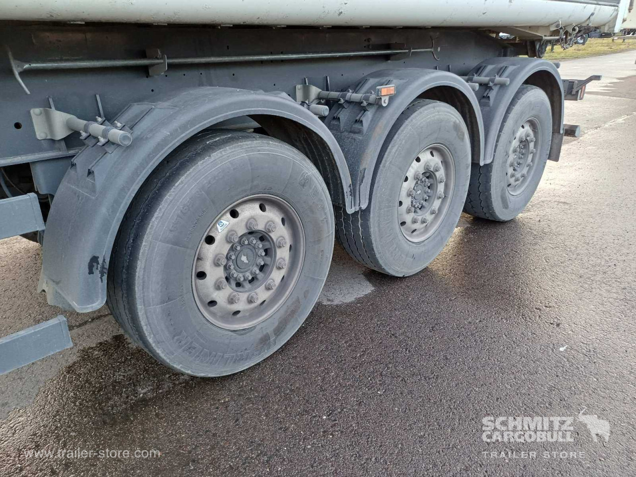 SCHMITZ Auflieger Kipper Alukastenmulde 44m³ - Semi-trailer jungkit: gambar 2 SCHMITZ Auflieger Kipper Alukastenmulde 44m³ - Semi-trailer jungkit: gambar 2