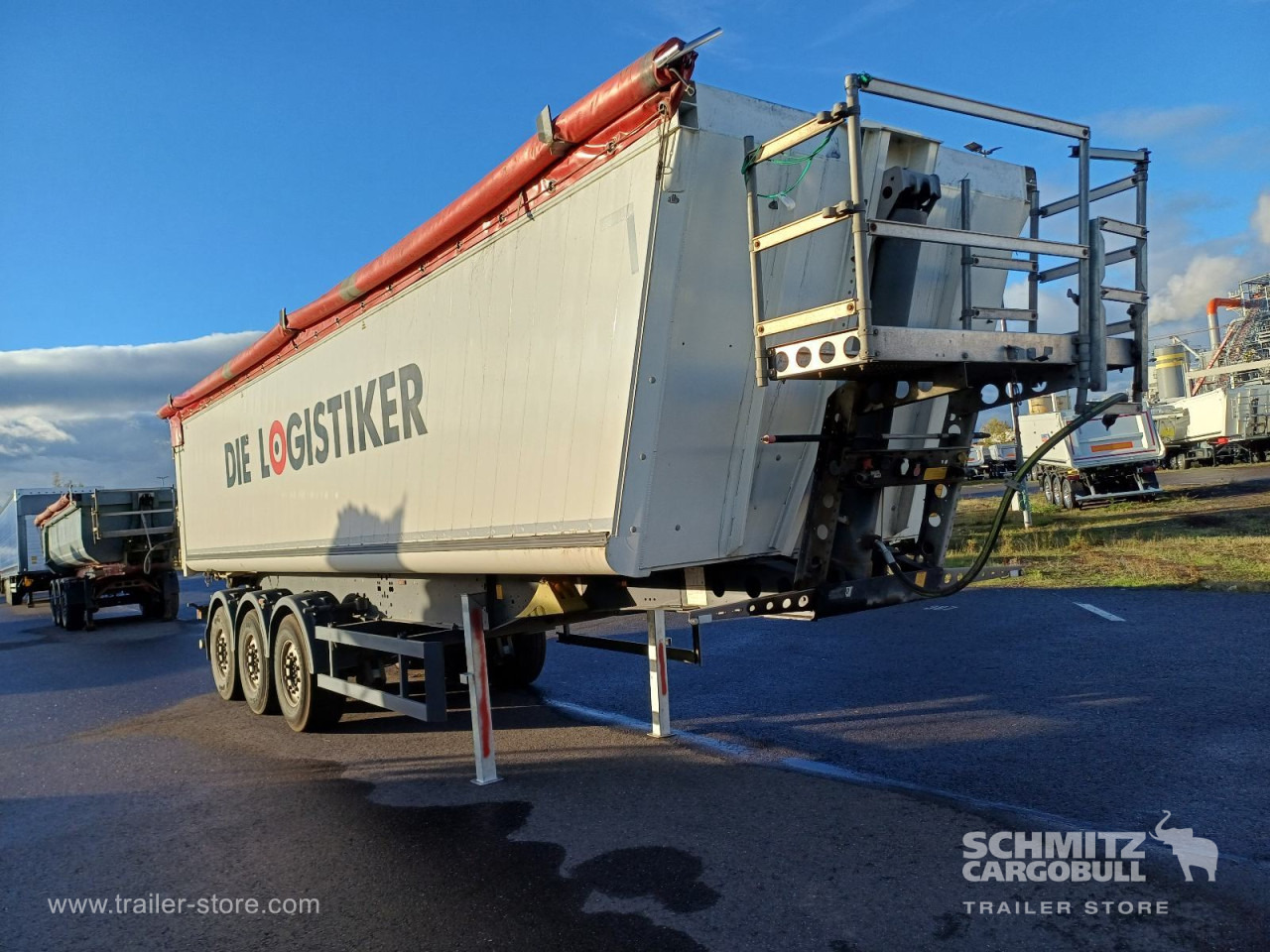 SCHMITZ Auflieger Kipper Alukastenmulde 44m³ - Semi-trailer jungkit: gambar 1 SCHMITZ Auflieger Kipper Alukastenmulde 44m³ - Semi-trailer jungkit: gambar 1