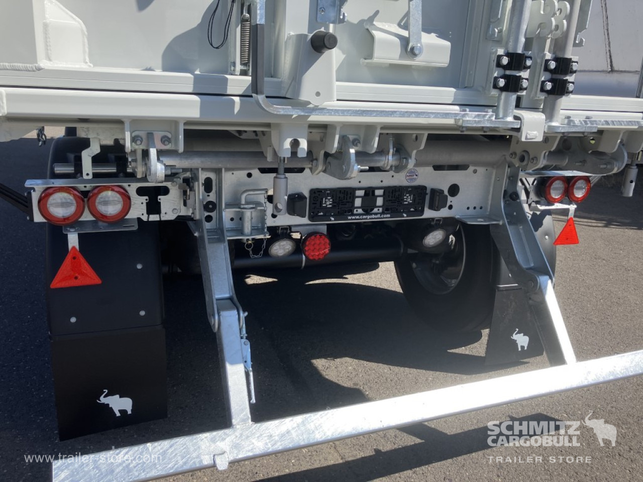 SCHMITZ Auflieger Kipper Alukastenmulde 52m³ - Semi-trailer jungkit: gambar 2 SCHMITZ Auflieger Kipper Alukastenmulde 52m³ - Semi-trailer jungkit: gambar 2