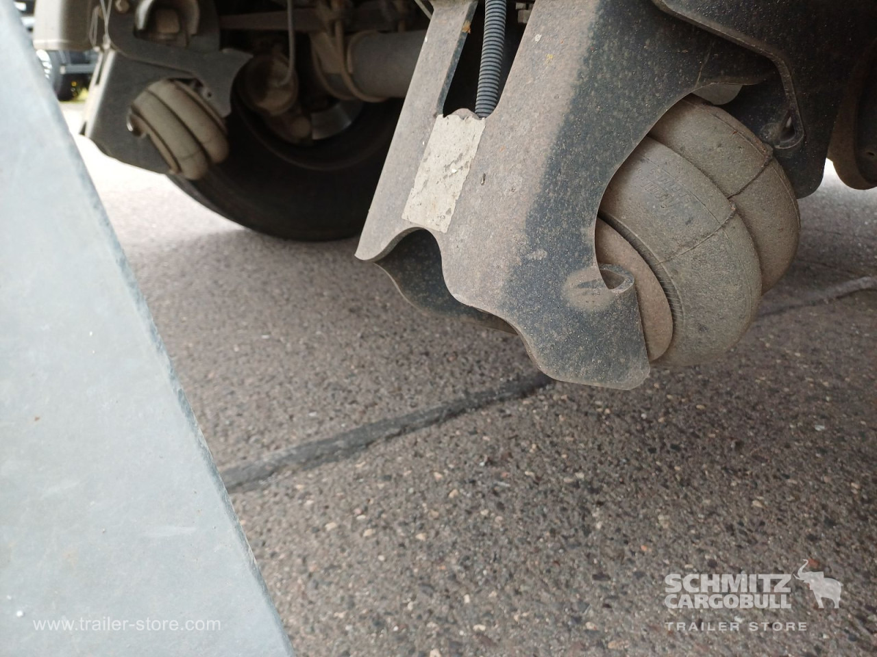 SCHMITZ Auflieger Kipper Stahlrundmulde 24m³ - Semi-trailer jungkit: gambar 3 SCHMITZ Auflieger Kipper Stahlrundmulde 24m³ - Semi-trailer jungkit: gambar 3