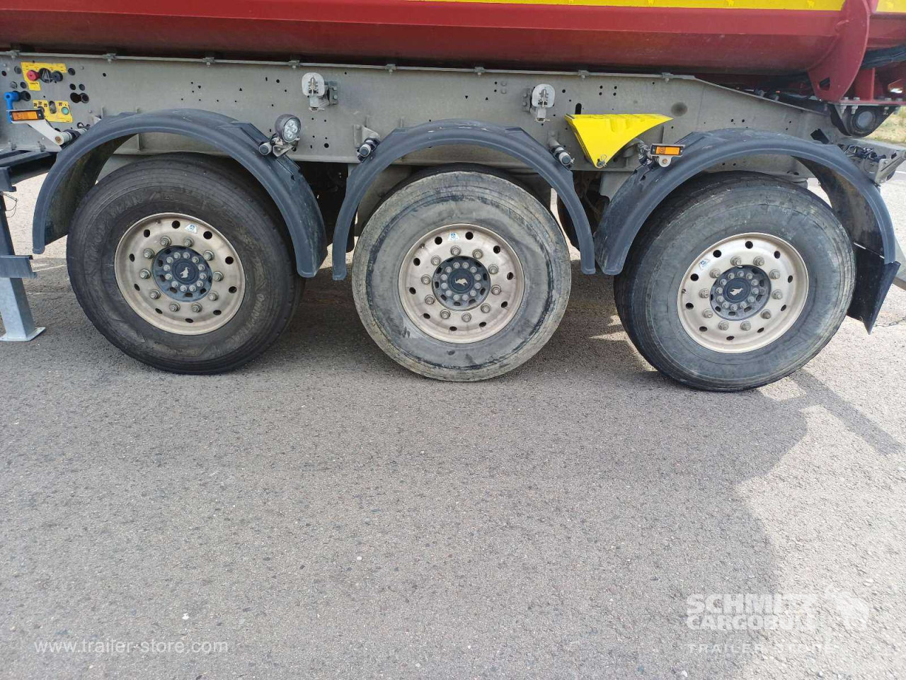 SCHMITZ Auflieger Kipper Stahlrundmulde 28m³ - Semi-trailer jungkit: gambar 2 SCHMITZ Auflieger Kipper Stahlrundmulde 28m³ - Semi-trailer jungkit: gambar 2