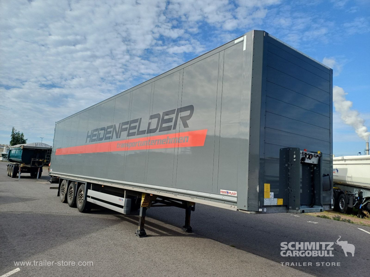SCHMITZ Auflieger Trockenfrachtkoffer Standard - Semi-trailer kotak tertutup: gambar 1 SCHMITZ Auflieger Trockenfrachtkoffer Standard - Semi-trailer kotak tertutup: gambar 1