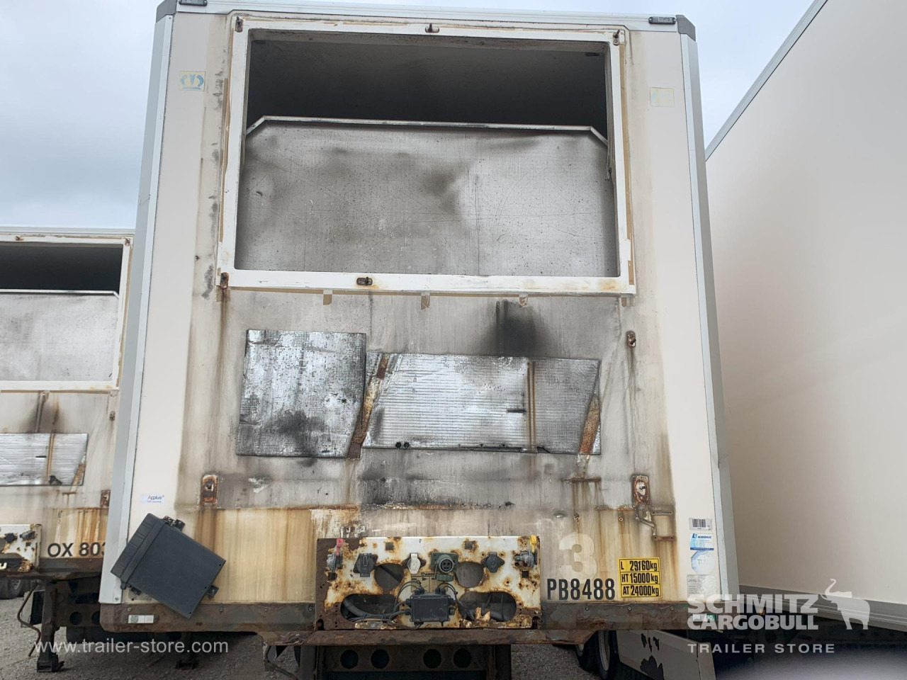 KRONE Reefer Standard Taillift - Semi-trailer isotermal: gambar 1 KRONE Reefer Standard Taillift - Semi-trailer isotermal: gambar 1