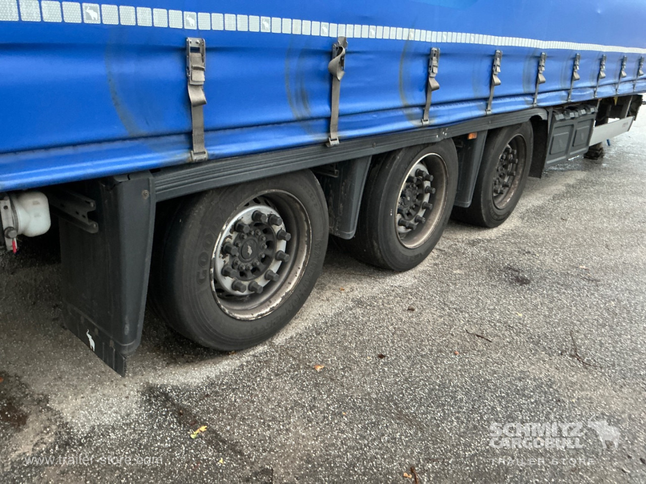 SCHMITZ Curtainsider Mega - Semi-trailer dengan terpal samping: gambar 2 SCHMITZ Curtainsider Mega - Semi-trailer dengan terpal samping: gambar 2