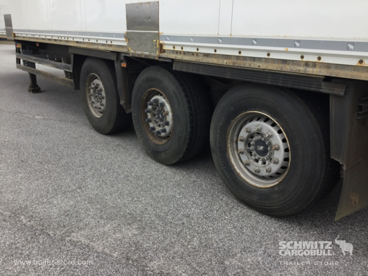 SCHMITZ Dryfreight Standard - Semi-trailer kotak tertutup: gambar 4 SCHMITZ Dryfreight Standard - Semi-trailer kotak tertutup: gambar 4
