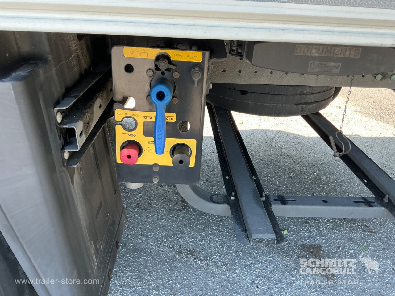 Semi-trailer isotermal SCHMITZ Reefer Multitemp Double deck: gambar 7 Semi-trailer isotermal SCHMITZ Reefer Multitemp Double deck: gambar 7