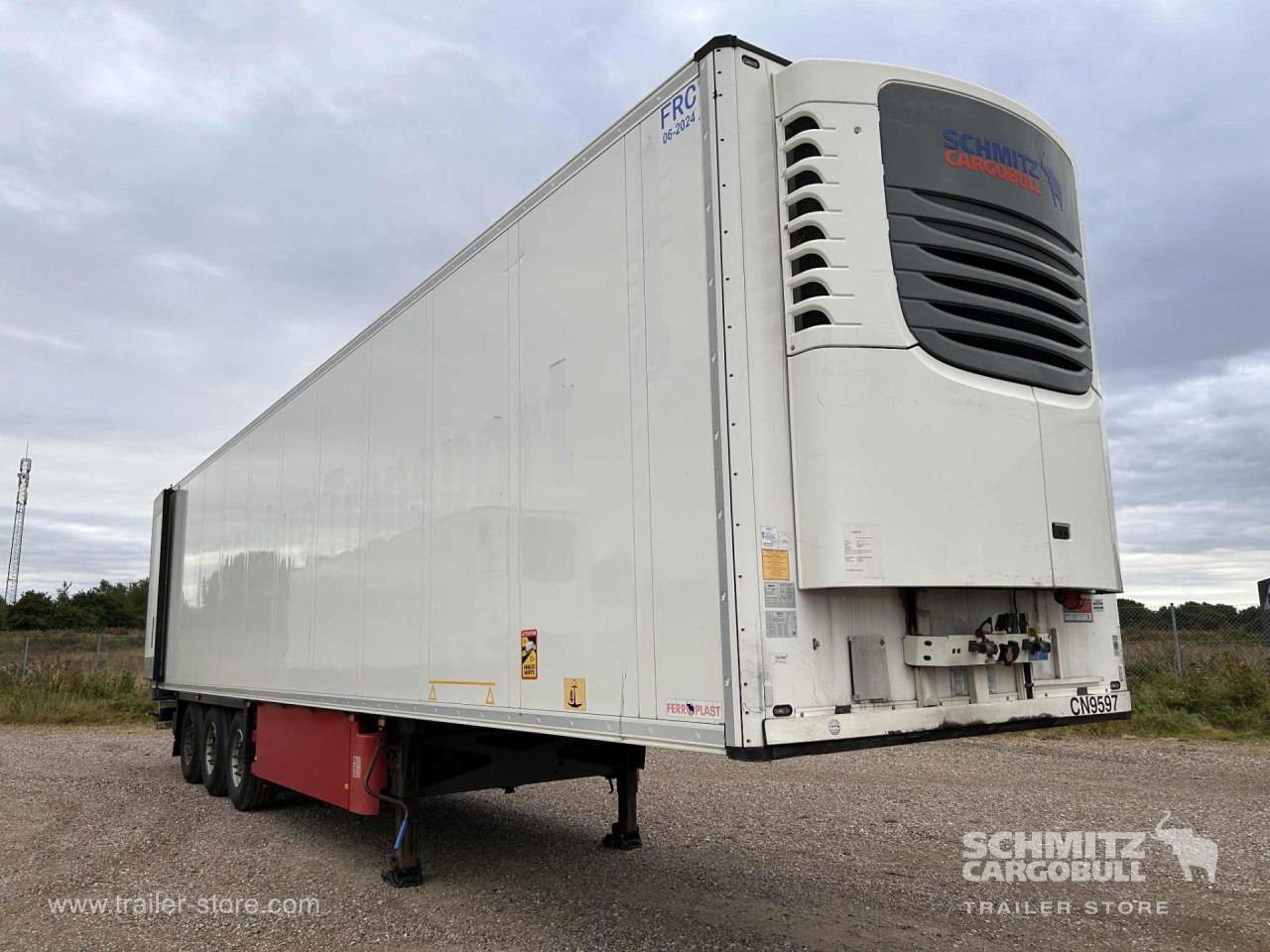 SCHMITZ Reefer Standard Double deck - Semi-trailer isotermal: gambar 1 SCHMITZ Reefer Standard Double deck - Semi-trailer isotermal: gambar 1